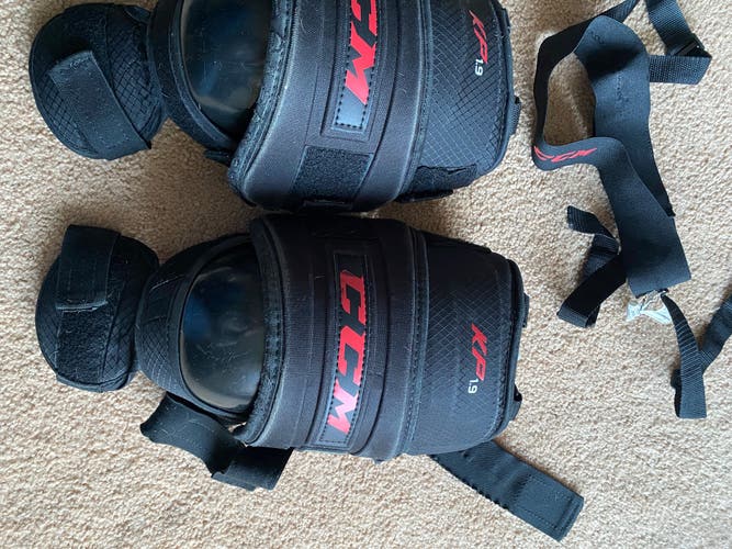 CCM goalie knee pads and Garter Strap