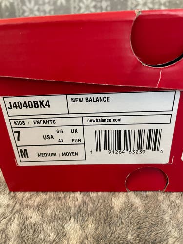 Black New Adult Men's Size 7.0 (Women's 8.0) Molded New Balance Low Cut
