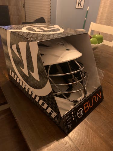 Warrior Burn Lacrosse Helmet With Chrome Face Mask - Size Adult Medium