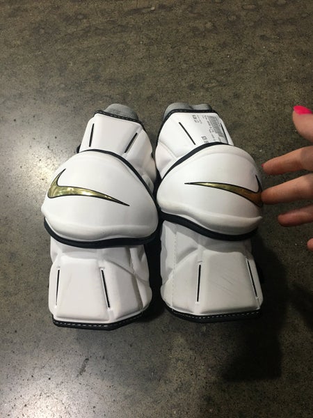 Used Nike VAPOR ELITE LG Lacrosse Arm Pads and Guards