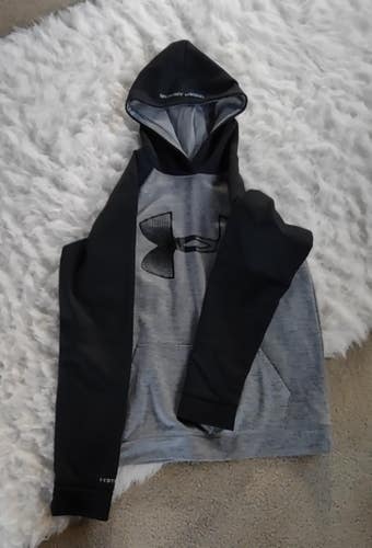Black Youth Unisex Used XL Under Armour Sweatshirt
