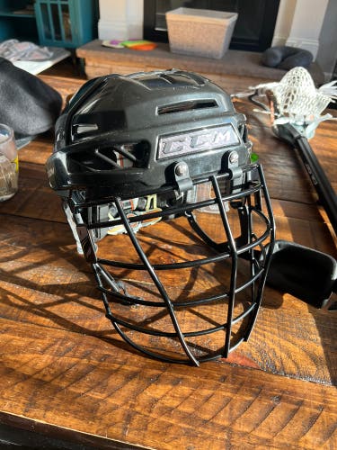 Box Lacrosse Helmet