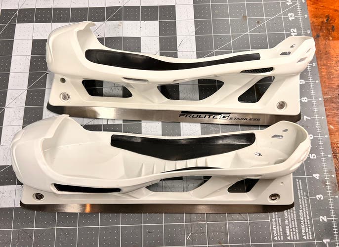 New CCM Cowling/Holders Size 9