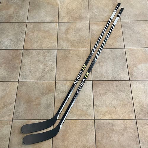 Pair of Pro Stock Warrior Alpha LXT Sticks RH W88 75 Flex