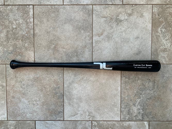 Used Tuccie Lumber Ash Wood Bat (-3) 29 oz 32"