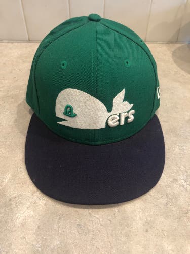 Hartford Whalers Pucky hat