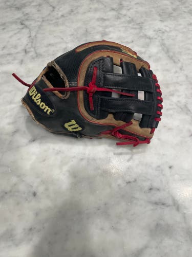 Used Wilson A2k DATDUDE B Phillips 11.5” Glove.