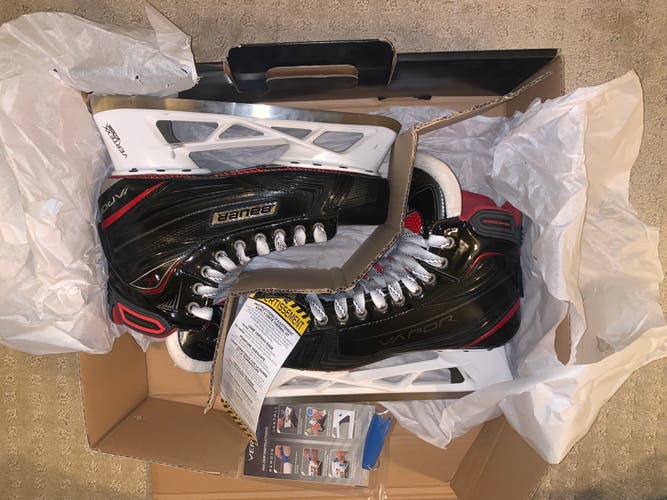 Senior Bauer Vapor 1X Pro Goalie Skates Size 9 D NEW STEEL