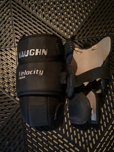 Vaughn Velocity 7250 Knee Pads
