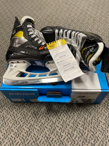 Bauer 3S pro size 7.5 Fit 2 hockey skates