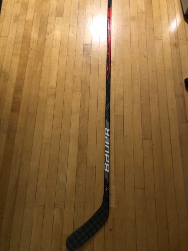 Right Handed Pro Vapor FlyLite Hockey Sticks