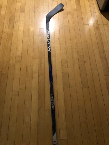New Right Handed Pro Stock Nexus 1N Hockey Stick