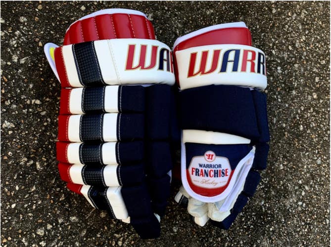 New Warrior Franchise Molson Canadian Prototype Gloves 14" Pro Stock