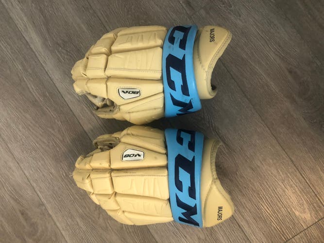 Mississauga St. Michael’s Majors CCM 14" Pro Stock V08 Gloves