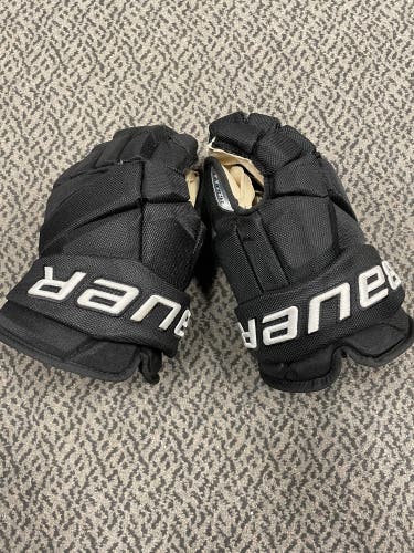 Used once Bauer Vapor Team 14” Black glove
