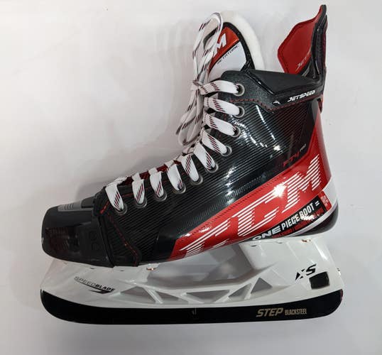 Senior New CCM JetSpeed FT4 Pro Hockey Skates Size 8 Regular