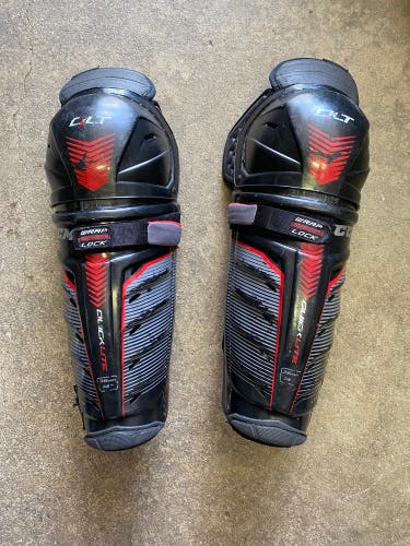 CCM QuickLite Shin Pads 14” - Used