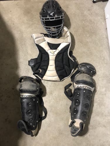 Easton Catcher's Set