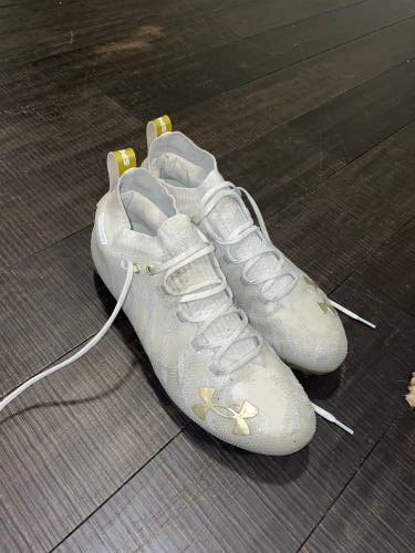 UA Spotlight Size 12