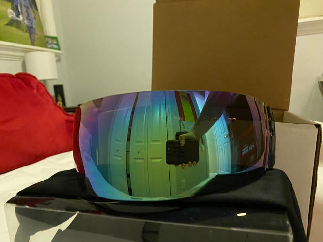 Throne limited edition visor