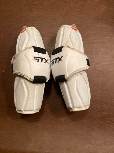 Used Large STX Surgeon 700 Shoulder Pads