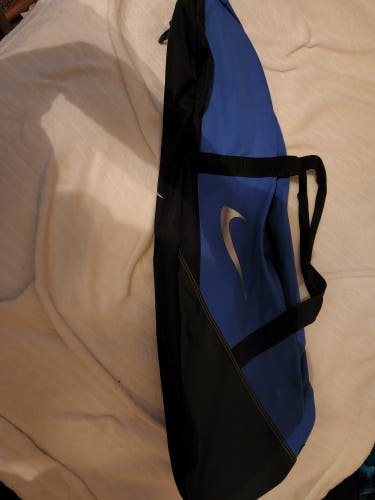 Nike Bat Bag. Excellent condition!