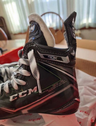 Junior CCM Regular Width Size 5.5 RibCor 90K Hockey Skates