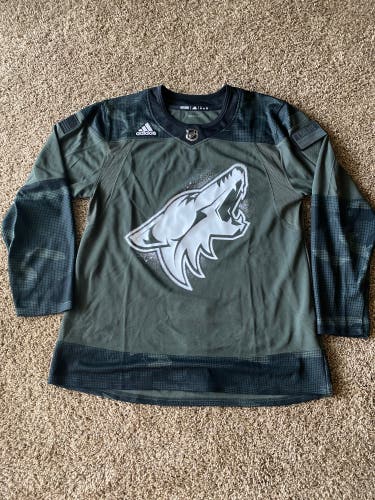 Size 52 Arizona Coyotes military jersey