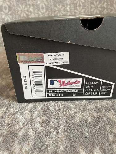 Black New Youth Men's Size 4.5 (Women's 5.5) Molded Cleats Under Armour Low Cut Leadoff low