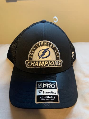 NEW Team Issued Tampa Bay Lightning Hat