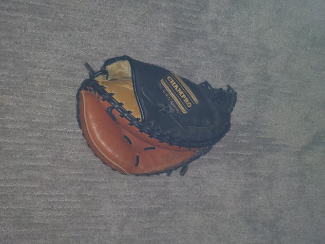 Used Right Hand Throw Catcher's Glove 11.75"