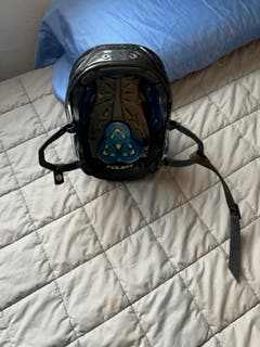 Used Medium Bauer Re-Akt 150 Helmet