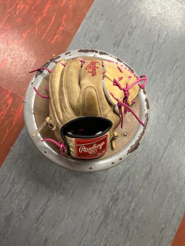 Pitcher's 11.75" Pro Preferred Baseball Glove