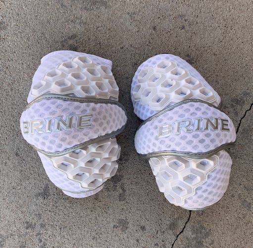 Brine Triumph II Arm Pads