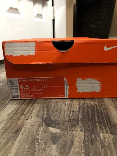 Nike MagistaX Proximo Turf Cleats