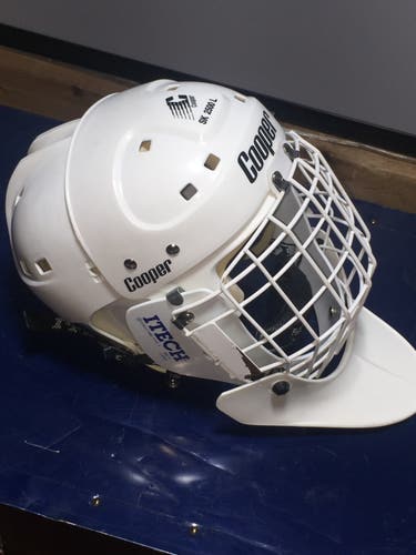 Senior Used Goalie SK 2500 with Itech RBE-G Mask Pro Stock