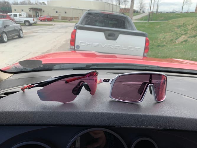 Oakley Sutro and M2XL. 130 takes both.