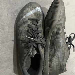 Soccer turf shoes