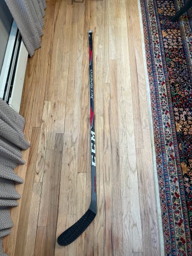 Senior Right Handed Toe Pattern JetSpeed Hockey Stick