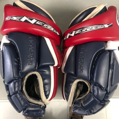 Easton Synergy 12” youth hockey gloves