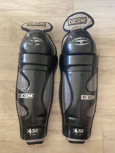 CCM Tacks 16” hockey shin guards