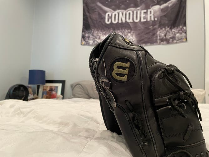 Used Right Hand Throw 11.75" CK22 Baseball Glove