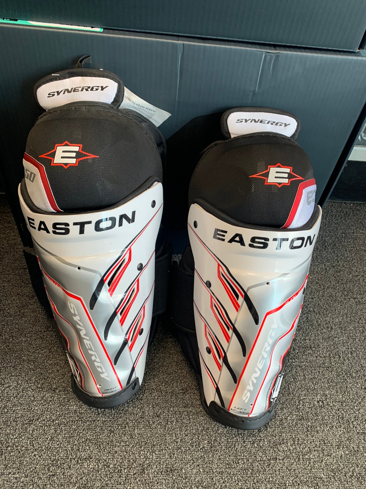 EASTON Synergy 80 Shin Guards- Sr