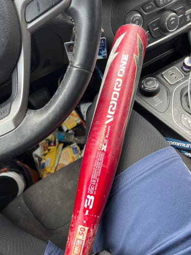 Demarini Voodoo one 33/30 2019