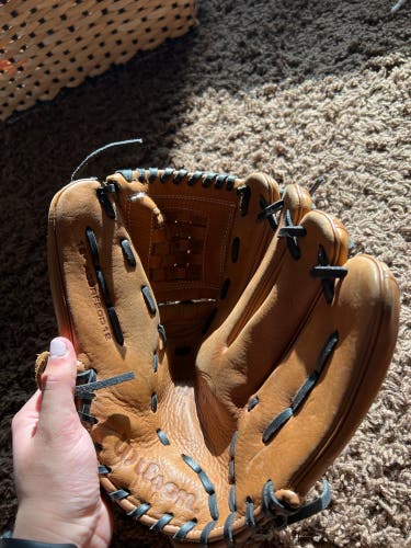 Infield 12" A950 Baseball Glove