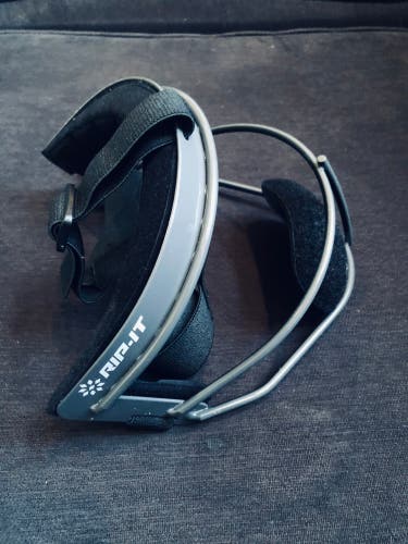 Used Rip It Youth Defense Pro Fastpitch Softball Face Guard (grey) With Blackout Technology