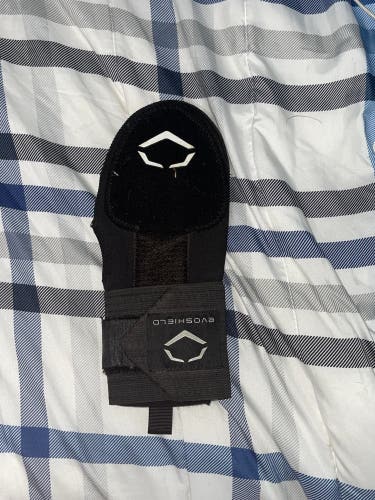 New Senior EvoShield Wrist Guards Sliding mitt