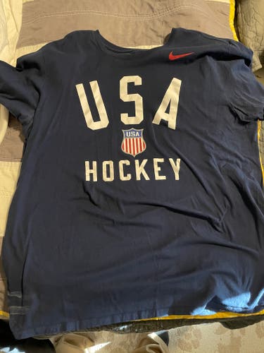 Navy Team USA hockey Men's Used XL Nike Shirts