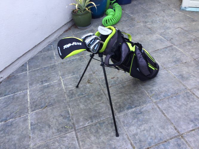 Junior Right Handed Regular Flex 6 Pieces XLj Clubs (Full Set)