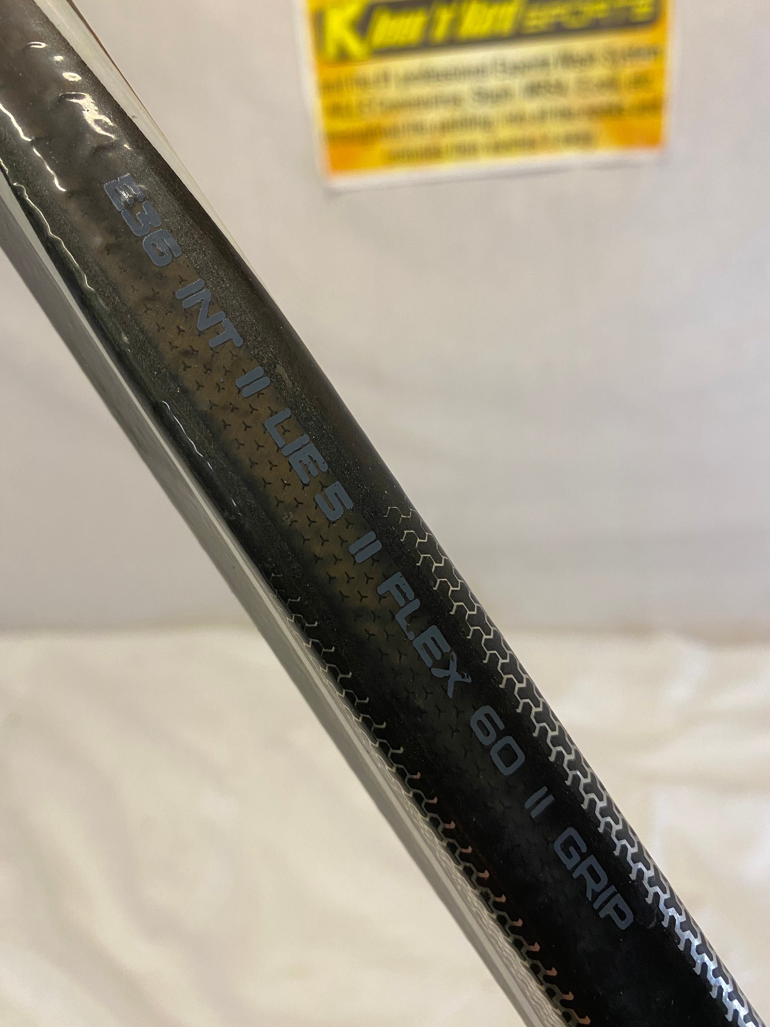 New & Rare - Easton SE16 Int.Heatley Flex 60 LH Hockey Stick